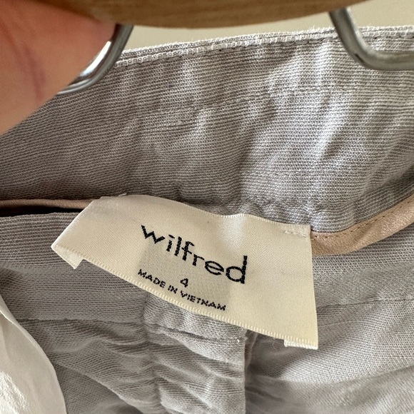 Aritzia Wilfred Allegra Shorts Size 4. - Picture 5 of 5